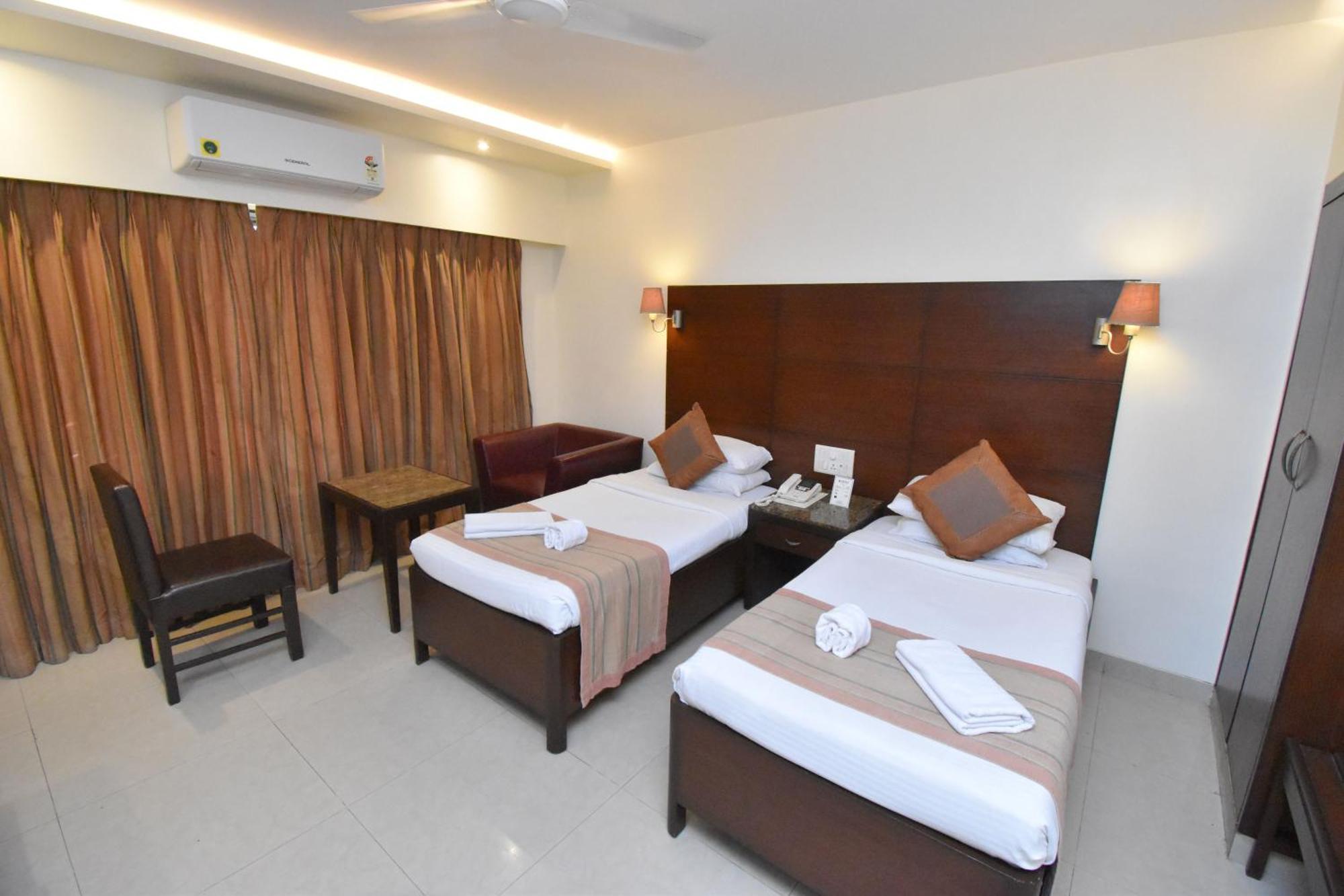 Hotel Kings International Juhu Bombay Exterior foto